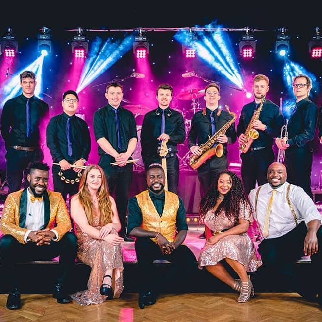 Top UK party band, Decadence Showband